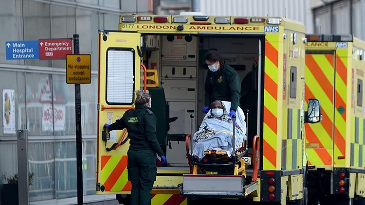 Londra Belediye Başkanından hastaneler tıka basa dolu uyarısı