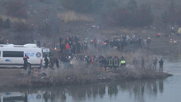 Denizlide gölette boğulan 2 arkadaş toprağa verildi