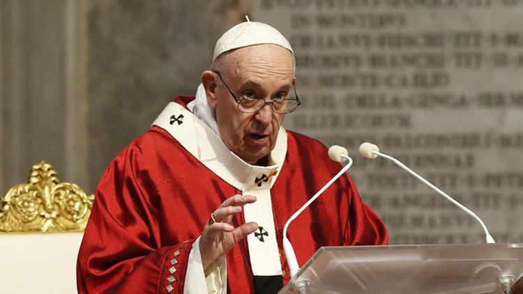Papanın kişisel doktoru koronavirüse bağlı sebeplerden dolayı hayatını kaybetti