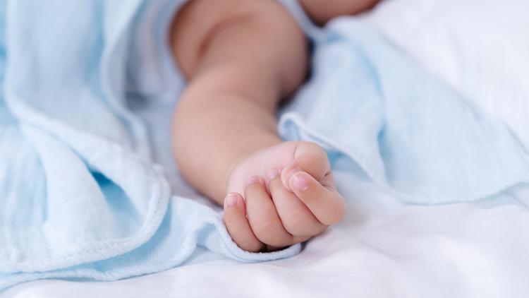 Bebekler koronavirüse doğum sırasında yakalanabilir