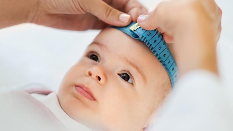 Bebeklerde baş çevresi ölçümü nasıl yapılır? Baş çevresi normalden büyükse dikkat!