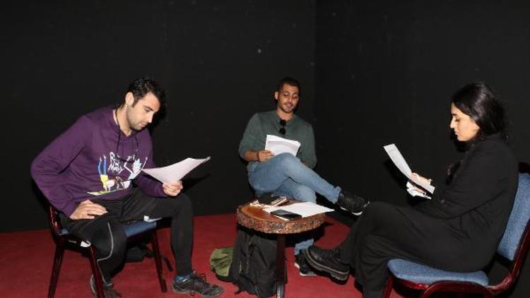 Mersin Şehir Tiyatrosu ‘evde tiyatro festivali’ ile evlere konuk oluyor