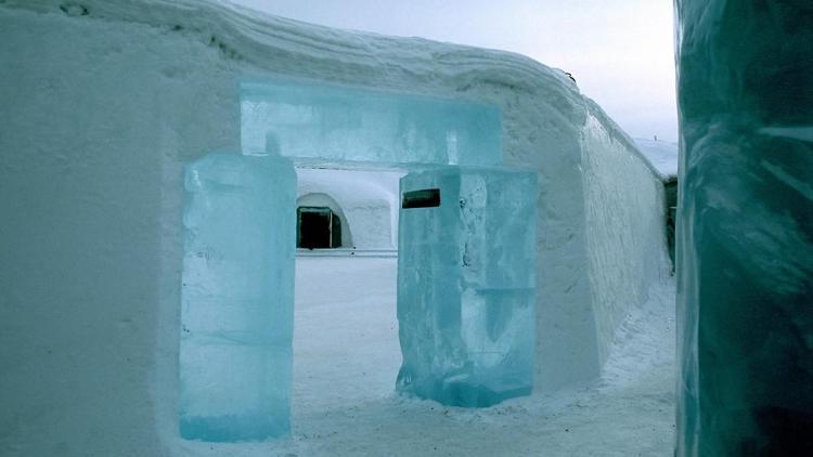 İsveçin sıra dış buz oteli