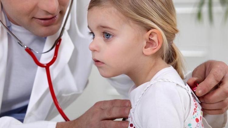 Çocuklarda bronşit: Belirtileri, risk faktörleri, tedavisi
