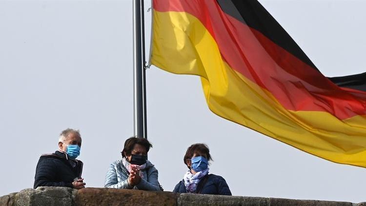 Almanyada koronavirüs vaka sayısı 2 milyonu aştı
