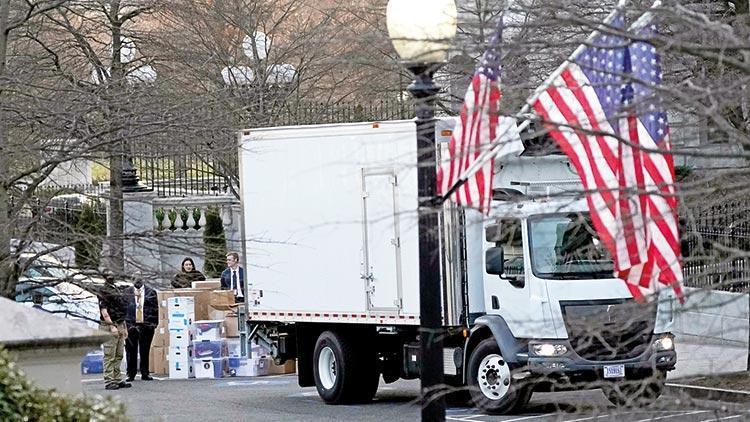 Trump ailesi Miami’ye taşınıyor