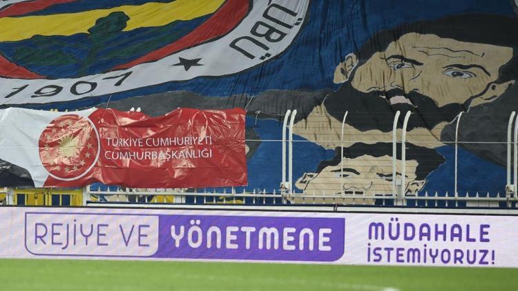 Fenerbahçeden reklam panosu ile Beinsportsa tepki