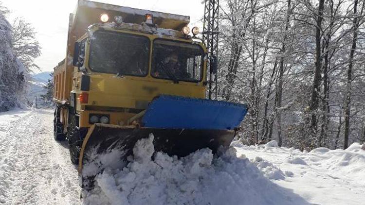 Zonguldakta 126 köy yolu ulaşıma kapandı