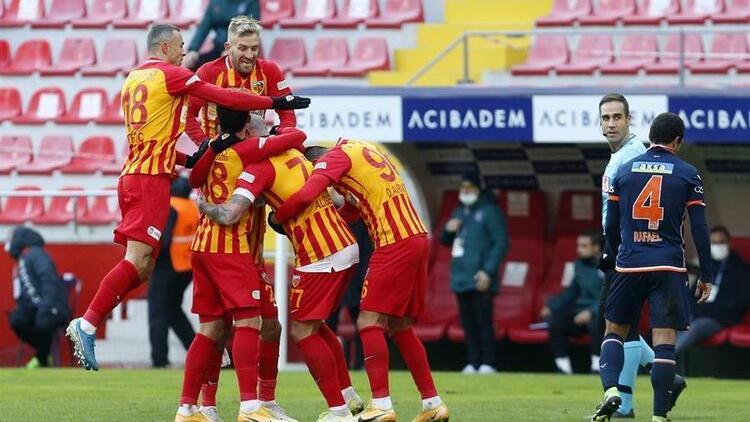 Kayserispor 2 - 0 Başakşehir / Maç özeti ve golleri