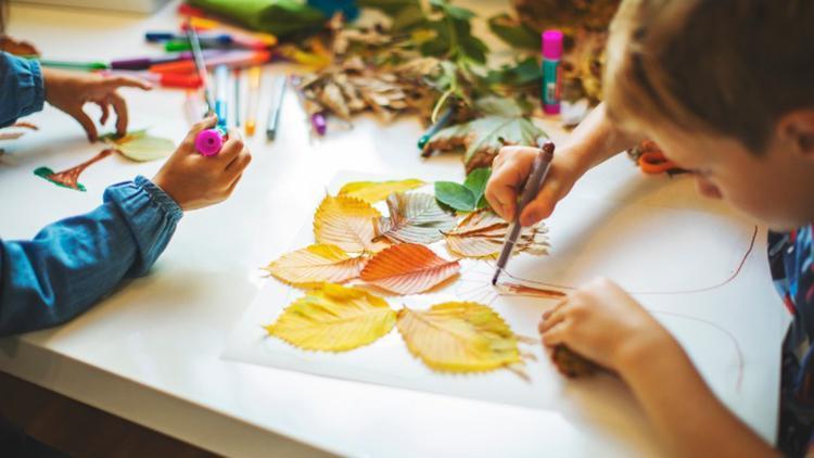 Çocuklar için evde yapılabilecek eğitici el sanatları fikirleri