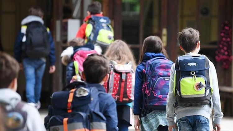 ‘Öğrenmede güçlük çeken öğrenciler sınıf tekrarlamalı’