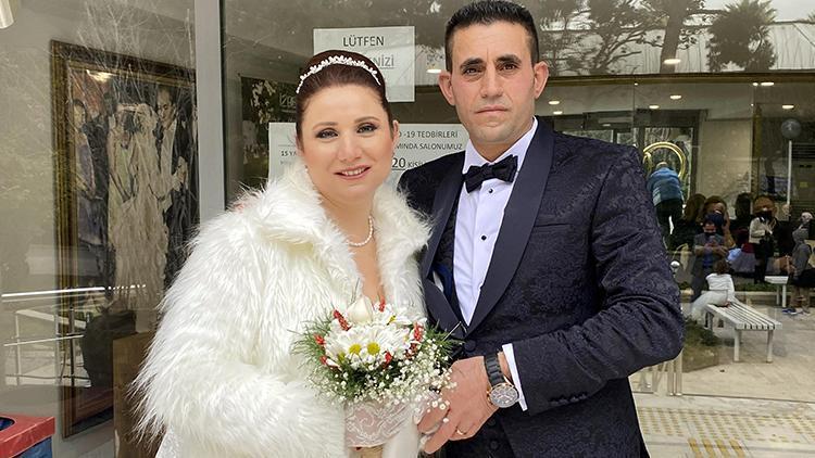21inci yüzyılın 21inci yılının 21inci gününde İzmirde nikah masasına oturdular...