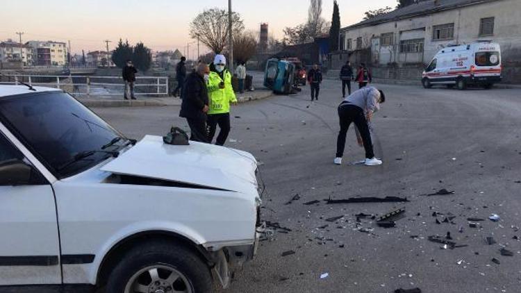 Burdurda trafik kazası: 2 yaralı