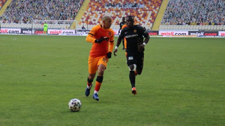 Son Dakika | Galatasarayda sakatlık şoku Feghouli...