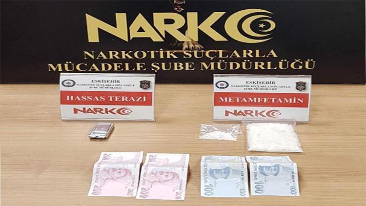 Eskişehir’de uyuşturucu operasyonunda 3 tutuklama