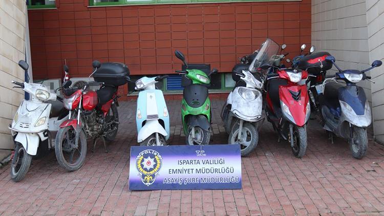 Isparta’da 7 motosiklet çalan hırsız tutuklandı