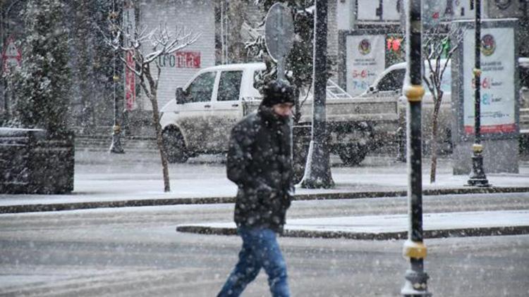 İstanbulda kar devam edecek mi Meteorolojiden son dakika hava durumu raporu
