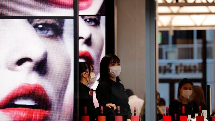 Dev kozmetik şirketinden flaş karar 500 mağazasına kilit vuruyor