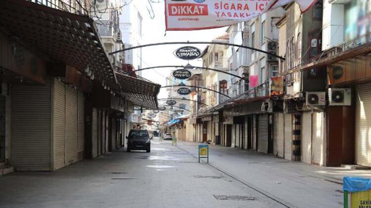 Gaziantepte işlek cadde ve meydanlarda kısıtlama sessizliği