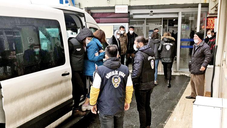 Boğaziçi’nde yerdeki Kabe fotoğrafı için 2 tutuklama