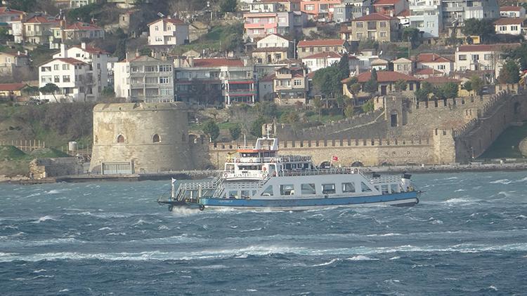 Gökçeada ve Bozcaada’ya feribot seferleri yapılamıyor