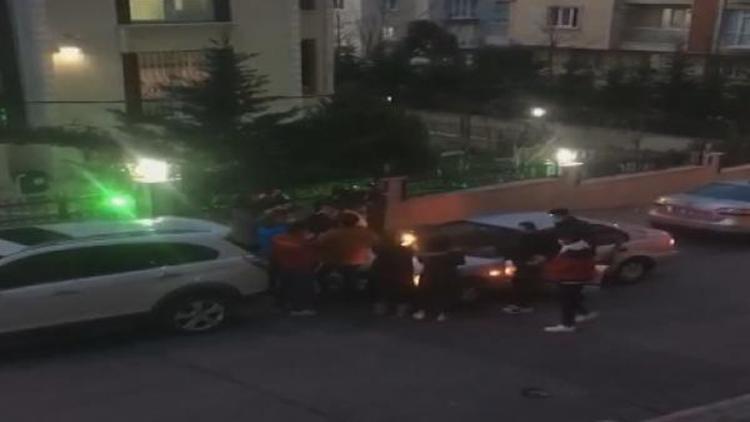 Bağcılarda tepki çeken görüntü Kısıtlamada sokakta doğum günü partisi