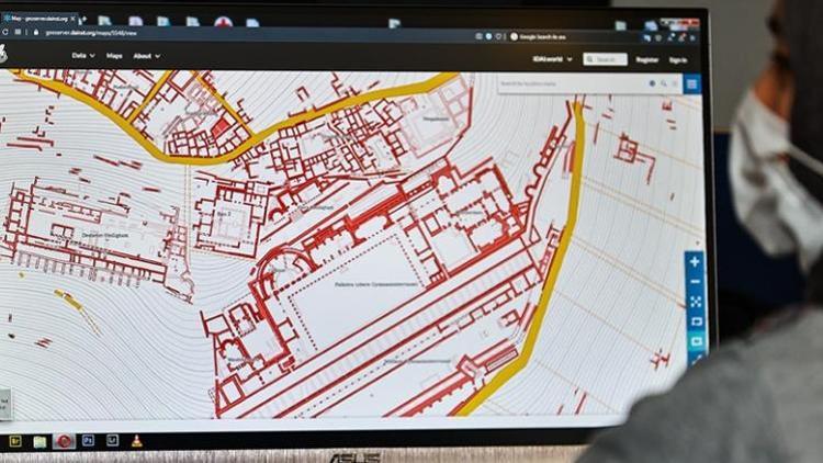 2 bin 300 yıl önceki Bergama Antik Kenti dijital dünyadaki yerini aldı