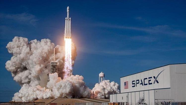SpaceX uzaya ilk sivil uçuşunu bu yıl gerçekleştirecek