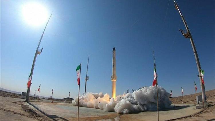 İran yeni uydu taşıyıcısını test etti