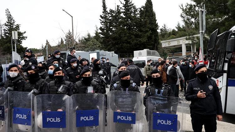 İstanbul Valiliği duyurdu: Boğaziçi Üniversitesinde gözaltına alınanlardan 98i serbest bırakıldı