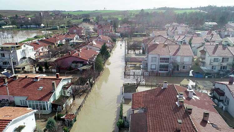 Pancarköy Deresi taştı, Alpullu sular altında kaldı