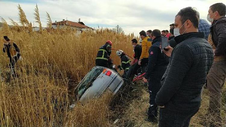 Otomobil sulama kanalına düştü, sürücü öldü