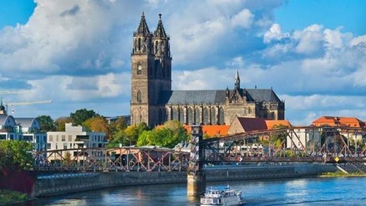 Almanyada kilise skandalı büyüyor... Yetim çocukları zenginlere sattılar