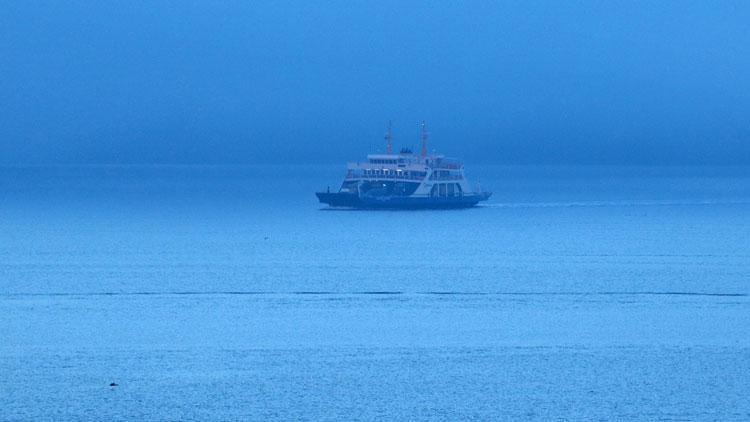 Çanakkale Boğazı, 13,5 saat sonra transit gemi geçişine açıldı