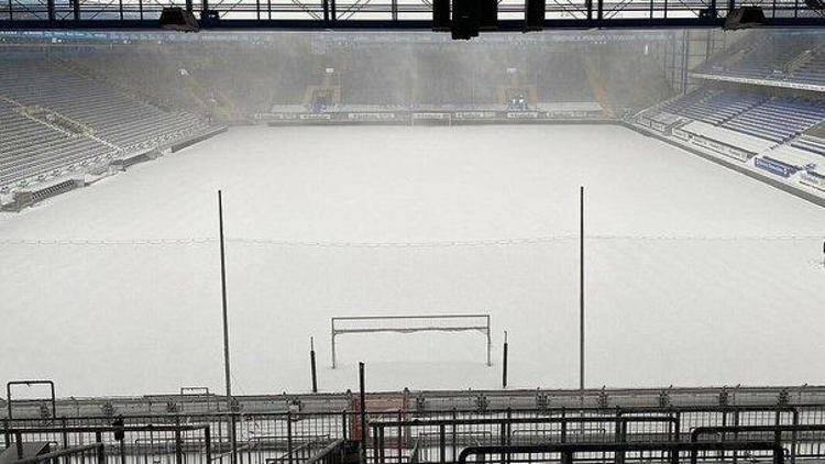 Bundesligada erteleme Arminia Bielefeld - Werder Bremen maçına kar engeli...