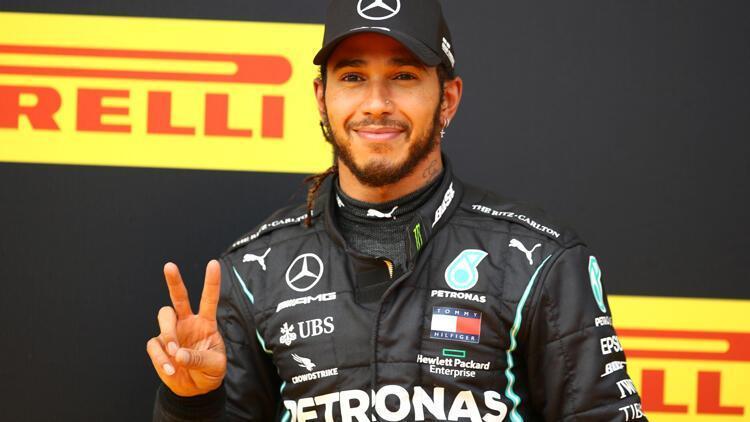 Lewis Hamilton, Mercedes ile sözleşme imzaladı
