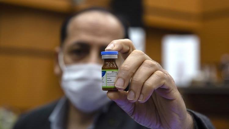 İranda ikinci yerli Kovid-19 aşısı sevinç yarattı