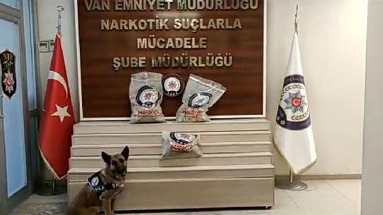 Vanda, araçtaki 25 kilo 400 gram eroini Şila buldu