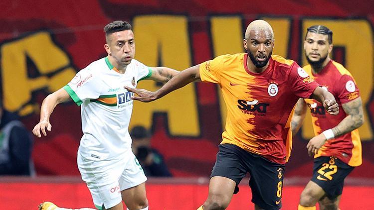 Galatasaray, Türkiye Kupasına veda etti Alanyaspor 3 golle kazandı