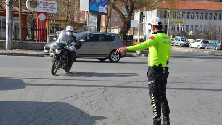 Son dakika.. İçişleri duyurdu:  bin 549 araç, motosiklet ve traktör trafikten men edildi