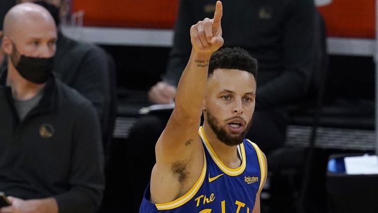 NBAde Gecenin Sonuçları: Curryden 10 üçlük Warriors, Magici 111-105 yendi...