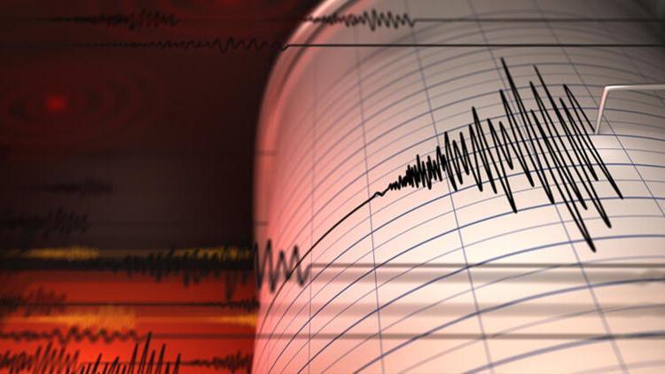 Deprem mi oldu, nerede deprem oldu Türkiye için korkutan deprem açıklaması