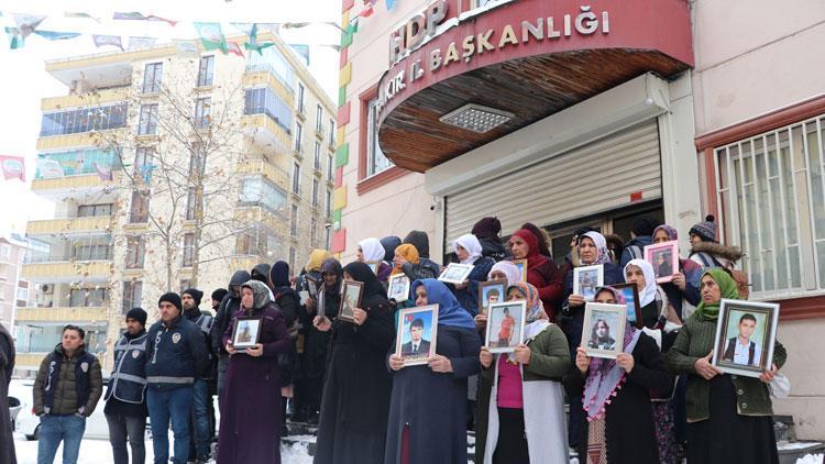 Gara şehitlerinin 6sının ailesi acı haberi evlat nöbetinde aldı