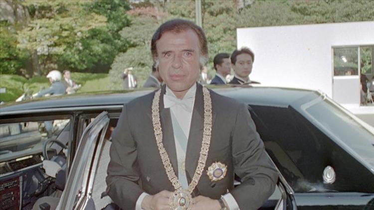 Carlos Menem kimdir, kaç yaşında vefat etti İşte Eski Arjantin Devlet Başkanı Carlos Menemin hayatı ve biyografisi