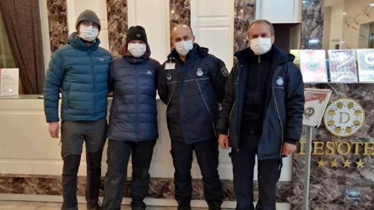 Karda mahsur kalan Alman çifte Süleymanpaşa Belediyesi sahip çıktı
