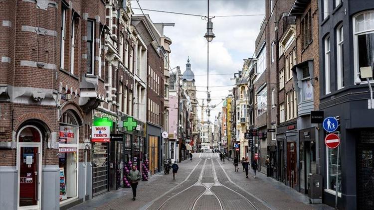 Hollanda ekonomisi 2020de yüzde 3,8 küçüldü