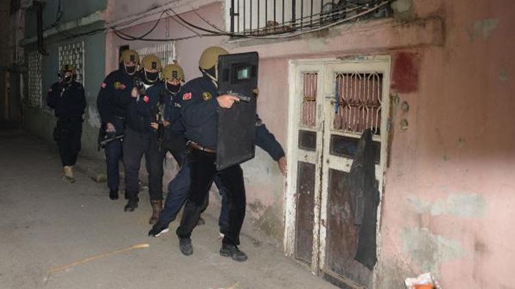 Adanada şafak vakti DEAŞ operasyonu: 9 gözaltı kararı
