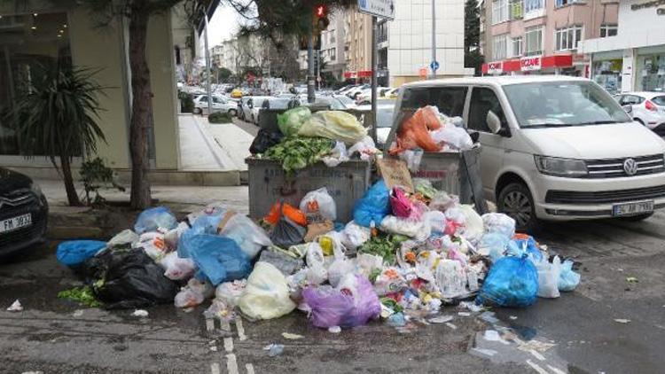 Kadıköyde çöp dağları Belediye işçileri grev yaptı, Kadıköy çöple doldu