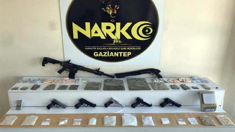 Gaziantep’te, 750 polisle uyuşturucu operasyonunda 29 kişiye gözaltı