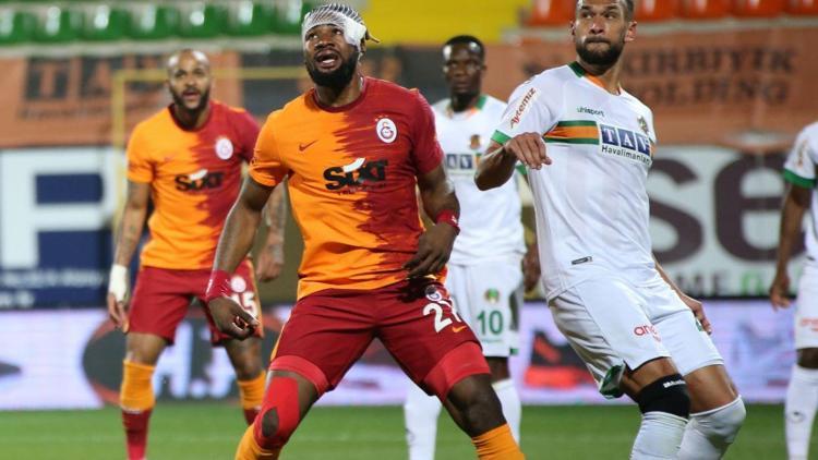 Galatasarayda Fatih Terim 3 maç daha kazanırsa rekor kıracak